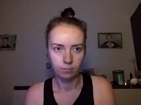 JenniferAlone online show from July 5, 8:05 pm