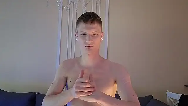 Snapshot of viksons chatting on July 8, 3:27 pm viksons online show from July 8, 3:27 pm