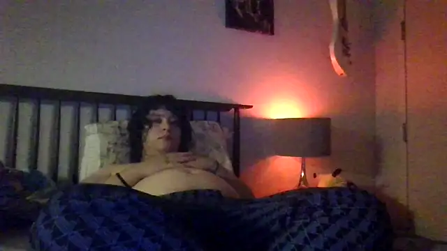 Snapshot of Mxnightshade chatting on June 28, 1:44 am Mxnightshade online show from June 28, 1:44 am