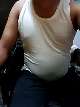 Lawrencedlkk007 online show from February 14, 3:42 pm