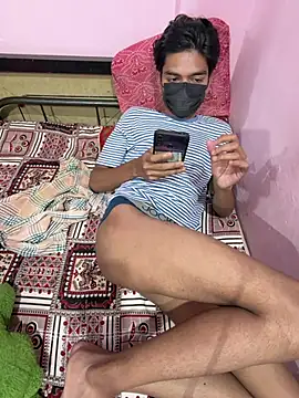 Snapshot of samyuthtwink chatting on July 28, 6:20 pm samyuthtwink online show from July 28, 6:20 pm