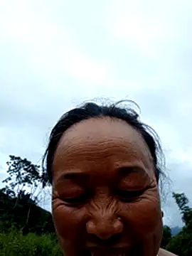 Snapshot of lylylai chatting on July 1, 10:50 am lylylai online show from July 1, 10:50 am