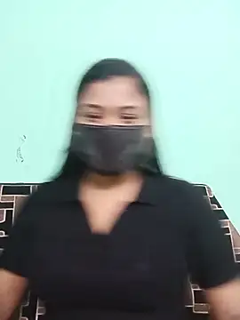 Snapshot of Sweathatamil chatting on June 14, 3:47 pm Sweathatamil online show from June 14, 3:47 pm