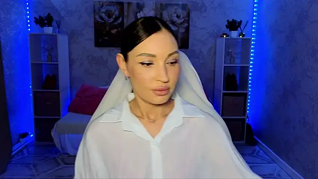 Snapshot of NikoleMills chatting on July 7, 6:47 am NikoleMills online show from July 7, 6:47 am