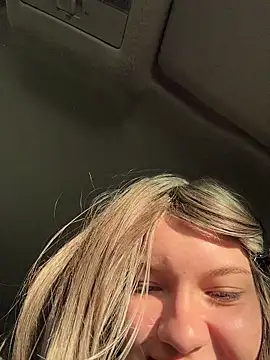 girl-Emily online show from July 17, 4:30 am