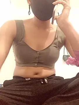 Nisha o online show from July 7, 8:57 pm