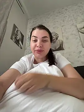 Snapshot of ANABELLA87 chatting on June 16, 6:38 am ANABELLA87 online show from June 16, 6:38 am