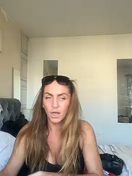 GIJANE88 online show from June 18, 6:12 pm