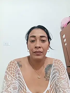 candelahot10 online show from July 8, 4:00 pm