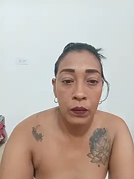 candelahot10 online show from July 10, 1:36 pm