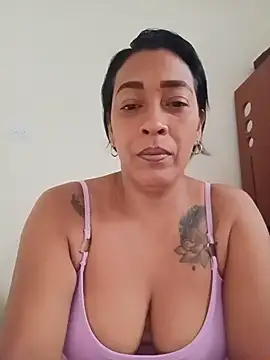 candelahot10 online show from August 3, 2:11 pm