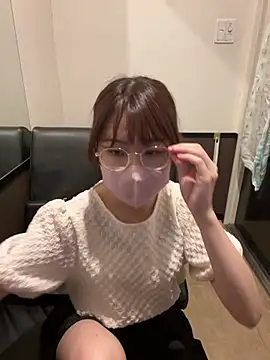 Snapshot of Sakura_Mochi38 chatting on August 5, 3:04 pm Sakura Mochi38 online show from August 5, 3:04 pm