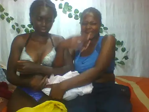 Snapshot of babgirls254 chatting on June 23, 6:39 pm babgirls254 online show from June 23, 6:39 pm