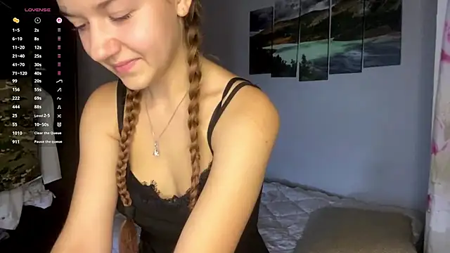 AuroraQT online show from July 11, 2:53 pm