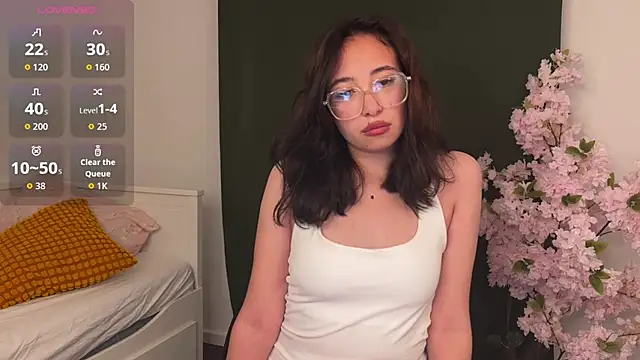 Snapshot of Hannari_ chatting on June 15, 10:28 am Hannari online show from June 15, 10:28 am