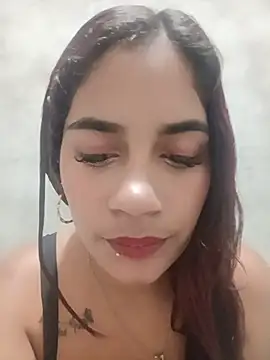 Snapshot of dulce_amber21 chatting on June 16, 12:41 pm dulce amber21 online show from June 16, 12:41 pm