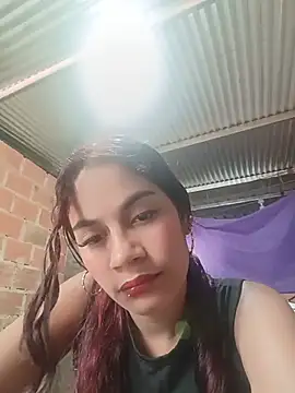 Snapshot of dulce_amber21 chatting on July 9, 12:31 pm dulce amber21 online show from July 9, 12:31 pm