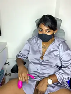 I am amisha online show from June 11, 9:24 pm
