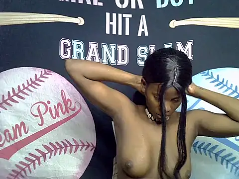 Snapshot of Queen_slay2 chatting on June 28, 5:35 am Queen slay2 online show from June 28, 5:35 am