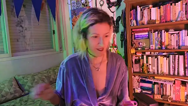 mina here online show from July 22, 11:07 pm