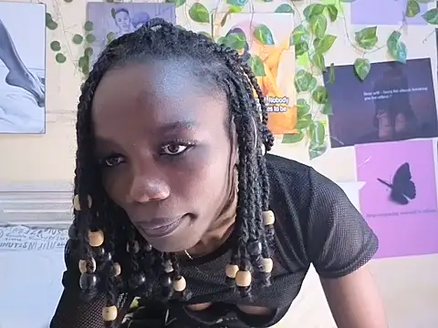 Snapshot of cutegyal1 chatting on July 13, 4:26 am cutegyal1 online show from July 13, 4:26 am