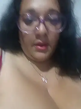 Snapshot of milena1384 chatting on June 20, 4:26 am milena1384 online show from June 20, 4:26 am