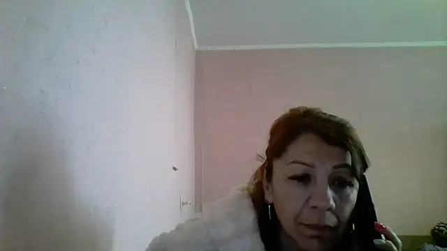 Snapshot of shyshynya chatting on June 14, 12:40 pm shyshynya online show from June 14, 12:40 pm