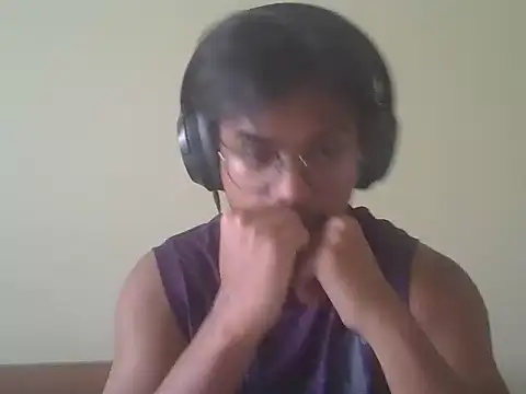 Snapshot of shady093 chatting on June 16, 8:50 am shady093 online show from June 16, 8:50 am