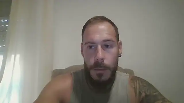 Snapshot of Rubiox92 chatting on June 11, 7:23 pm Rubiox92 online show from June 11, 7:23 pm