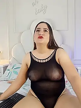 Snapshot of Lilawesst chatting on June 13, 11:52 am Lilawesst online show from June 13, 11:52 am
