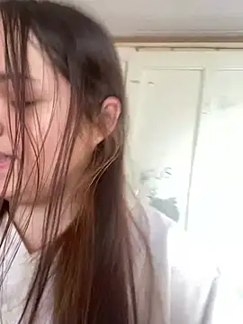 Snapshot of bella__hott chatting on July 27, 11:28 am bella hott online show from July 27, 11:28 am