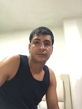 Snapshot of tudemoledor chatting on July 10, 5:23 am tudemoledor online show from July 10, 5:23 am