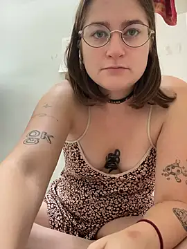 mclacy online show from July 11, 11:46 am