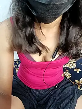Snapshot of tamil_bluemoon chatting on August 5, 10:51 am tamil bluemoon online show from August 5, 10:51 am