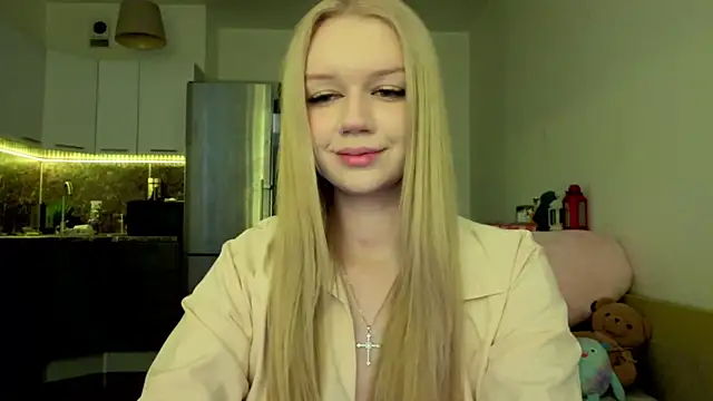 Snapshot of viyy chatting on June 20, 8:33 pm viyy online show from June 20, 8:33 pm