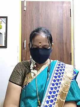Snapshot of Tamil_white_beauty chatting on June 22, 5:54 pm Tamil white beauty online show from June 22, 5:54 pm