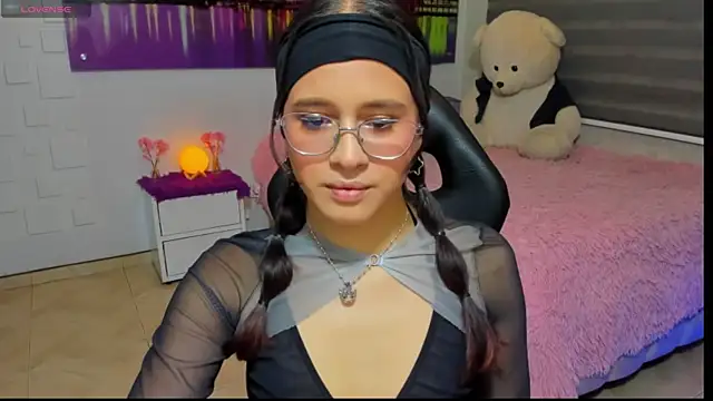 Snapshot of kumikoxxx chatting on June 23, 4:54 am kumikoxxx online show from June 23, 4:54 am