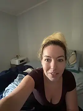Snapshot of milfymorgan chatting on July 15, 2:44 pm milfymorgan online show from July 15, 2:44 pm