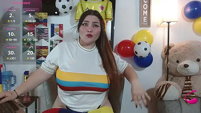 chantal bigboobis online show from June 24, 2:43 am