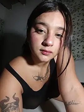 Snapshot of Mia_everlyn chatting on June 23, 4:54 am Mia everlyn online show from June 23, 4:54 am