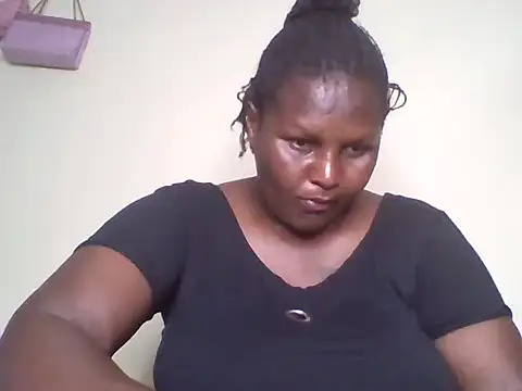 Snapshot of African_doll2 chatting on July 22, 10:29 am African doll2 online show from July 22, 10:29 am