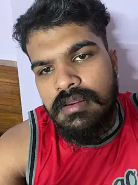 Snapshot of vinay1018 chatting on June 18, 8:02 pm vinay1018 online show from June 18, 8:02 pm