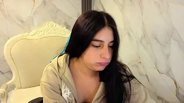 Snapshot of nyx_kitty_a chatting on August 3, 12:32 pm nyx kitty a online show from August 3, 12:32 pm