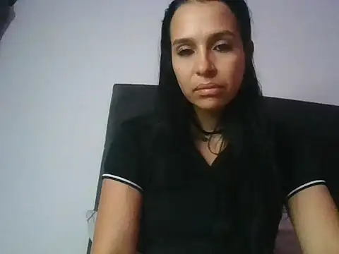 Snapshot of franshesca_000 chatting on June 25, 1:49 am franshesca 000 online show from June 25, 1:49 am