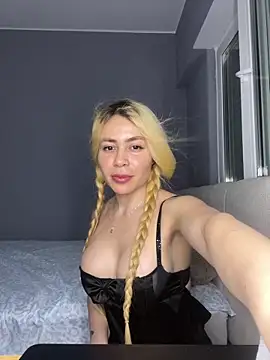 Snapshot of sabriloirinha chatting on June 15, 1:08 am sabriloirinha online show from June 15, 1:08 am