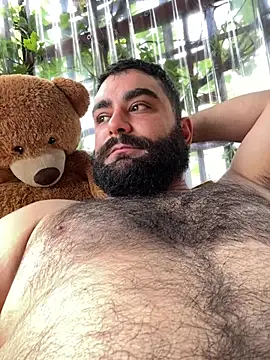 Snapshot of Bear-Dadd chatting on July 21, 11:01 am Bear-Dadd online show from July 21, 11:01 am