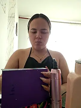 Snapshot of Mandy-moore28 chatting on June 29, 2:50 pm Mandy-moore28 online show from June 29, 2:50 pm