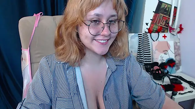 Snapshot of Judith_hypnosiss chatting on July 13, 10:07 am Judith hypnosiss online show from July 13, 10:07 am