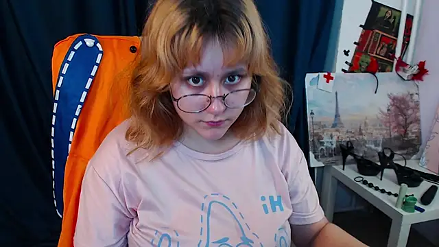 Snapshot of Judith_hypnosiss chatting on July 21, 9:33 am Judith hypnosiss online show from July 21, 9:33 am