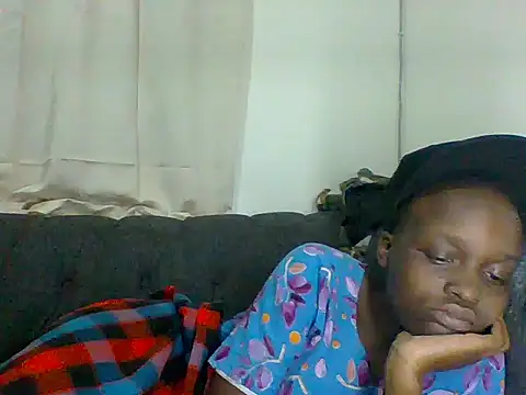 Snapshot of Sexylov25 chatting on July 28, 8:52 pm Sexylov25 online show from July 28, 8:52 pm